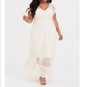 Torrid Dress Size 2 Cream Lace